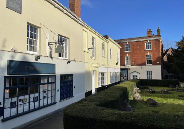 First Floor, 4 St Thomas Square, Salisbury, SP1 1BA
