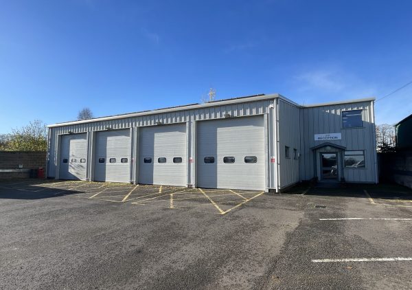 Workshop & Yard, Bunas Business Park, Hollom Down Road, Lopcombe, Salisbury, Hampshire, SP5 1BP