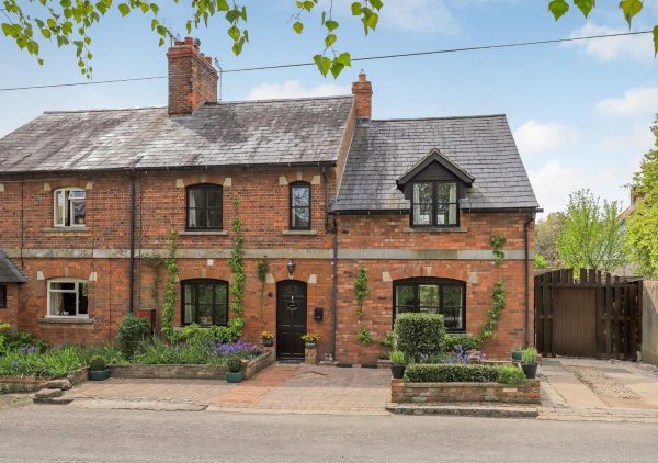 Chitterne Road, Codford