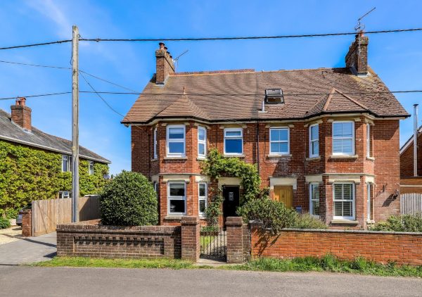 Slab Lane, Woodfalls