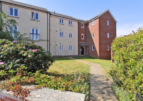Lanfranc Close, Old Sarum, Salisbury