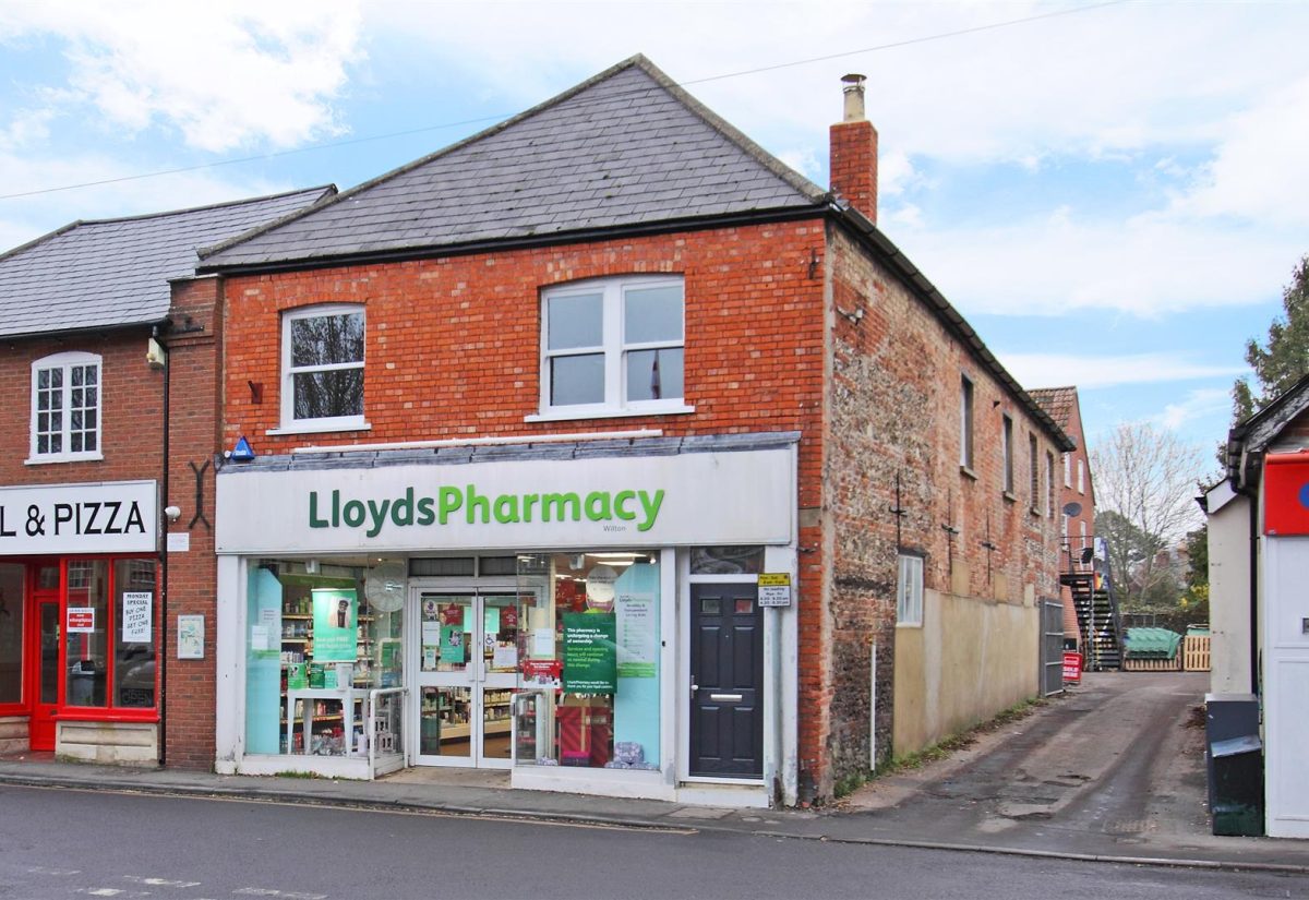 North Street, Wilton