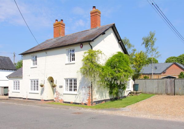 Salisbury Road, Steeple Langford,