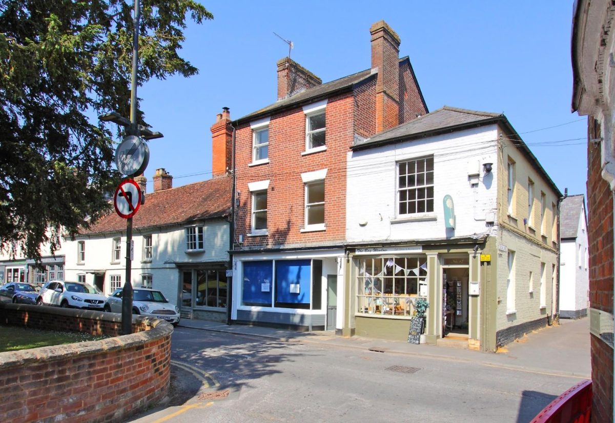 North Street, Wilton