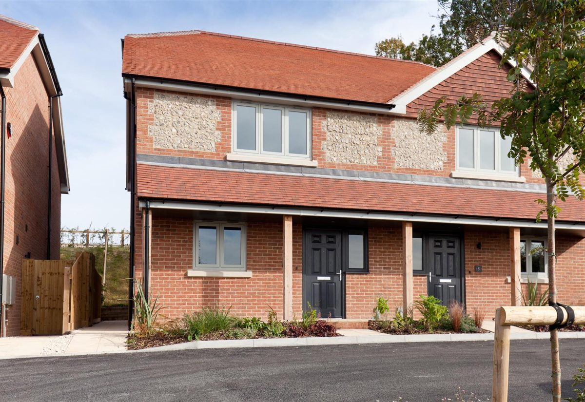 Idmiston Road, Porton