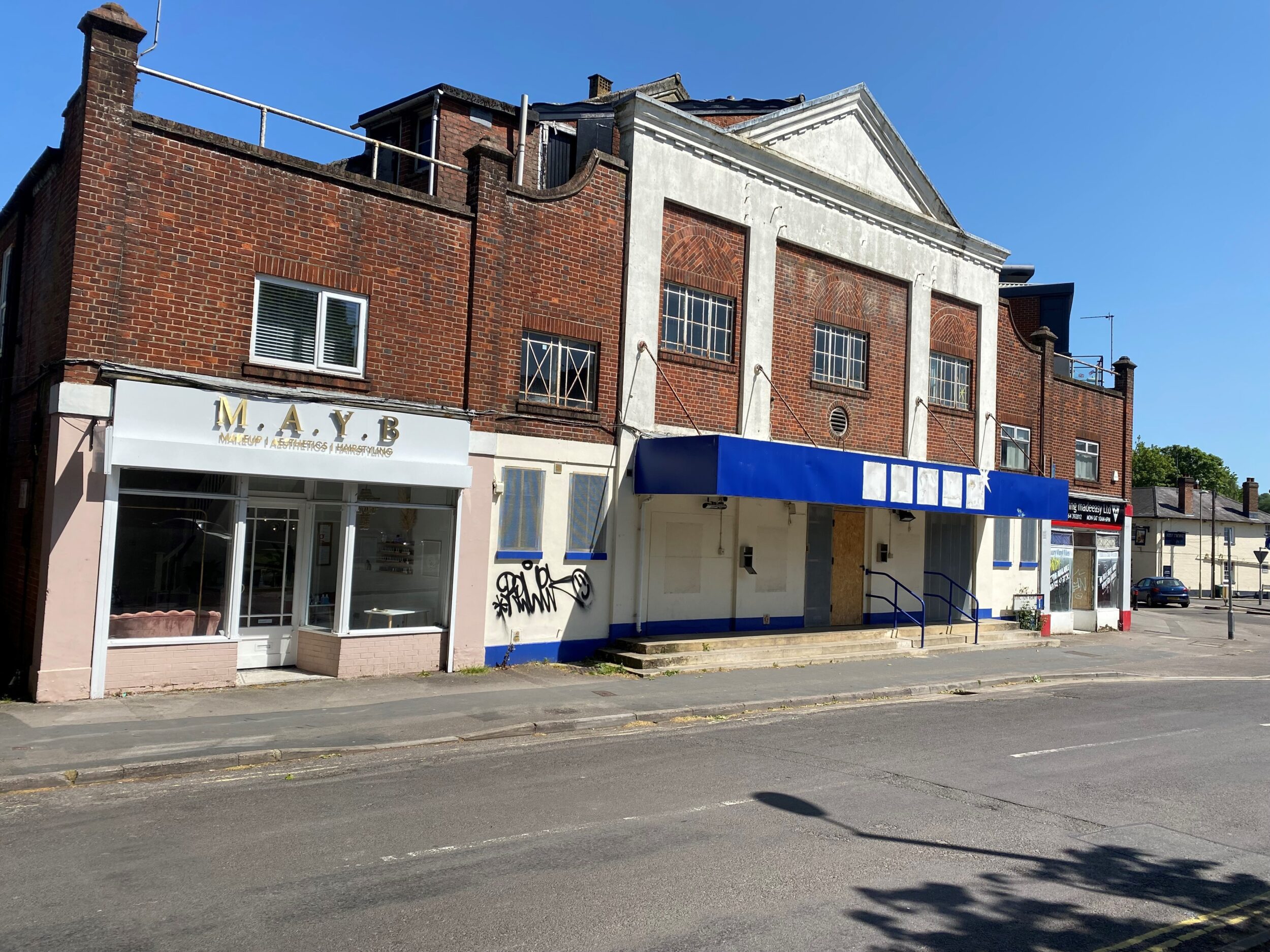 2 Junction Road, Andover, Hampshire, SP10 3QT Commercial Estate