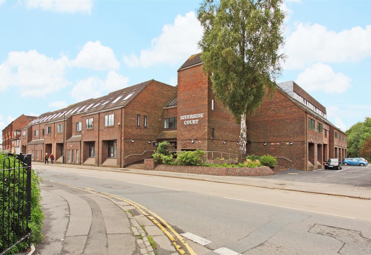 141 Castle Street, Salisbury