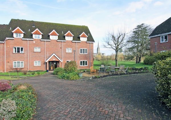 80 Harnham Road, Salisbury