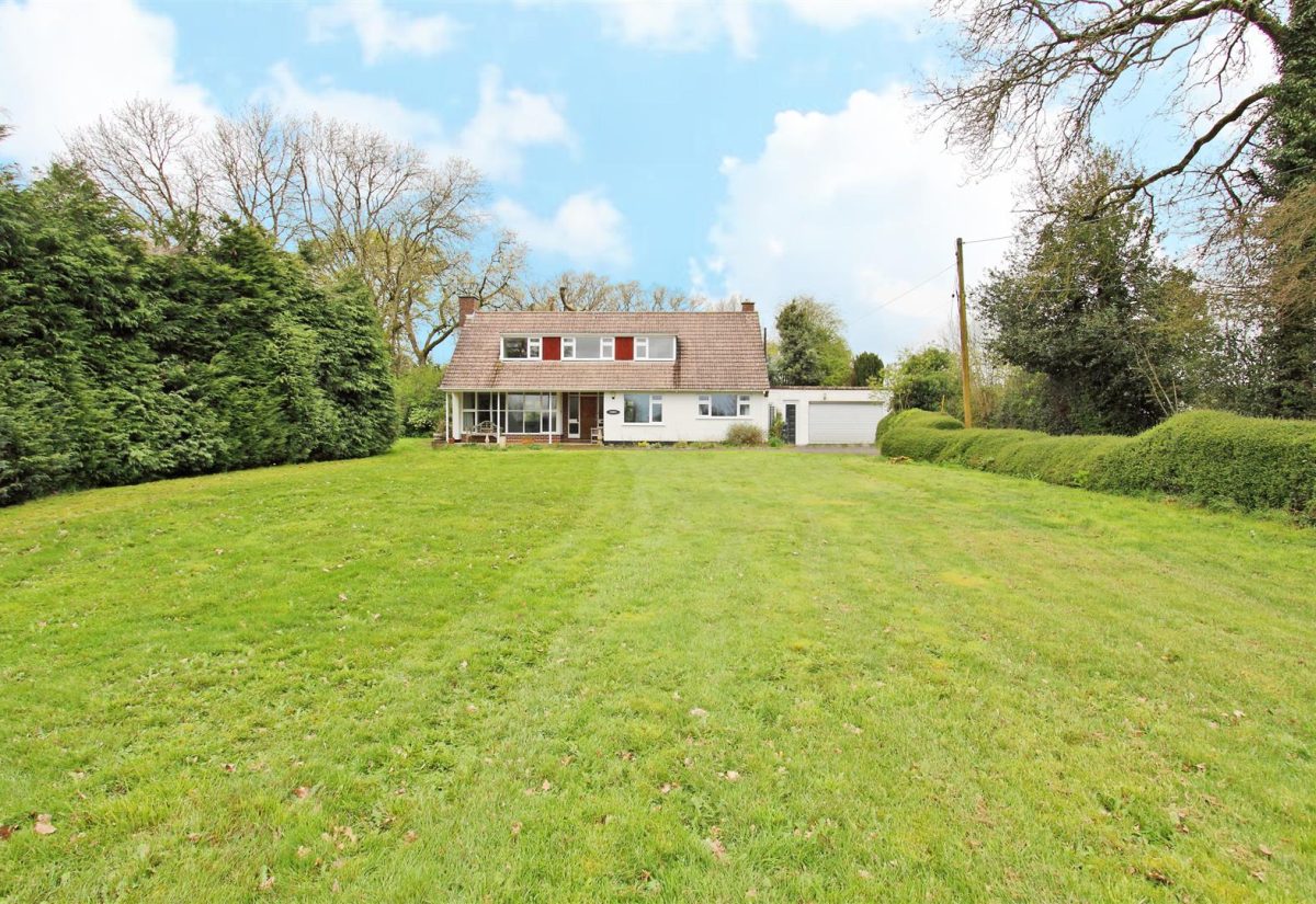 Hatchett Hill, Lower Chute, Andover