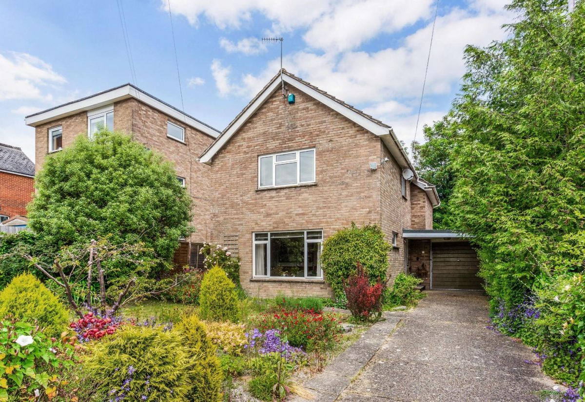 Bouverie Avenue, Salisbury