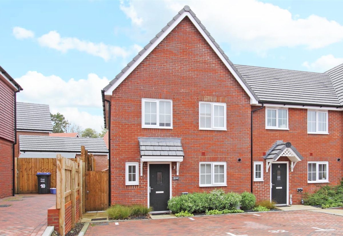Pooley Place, Alderbury