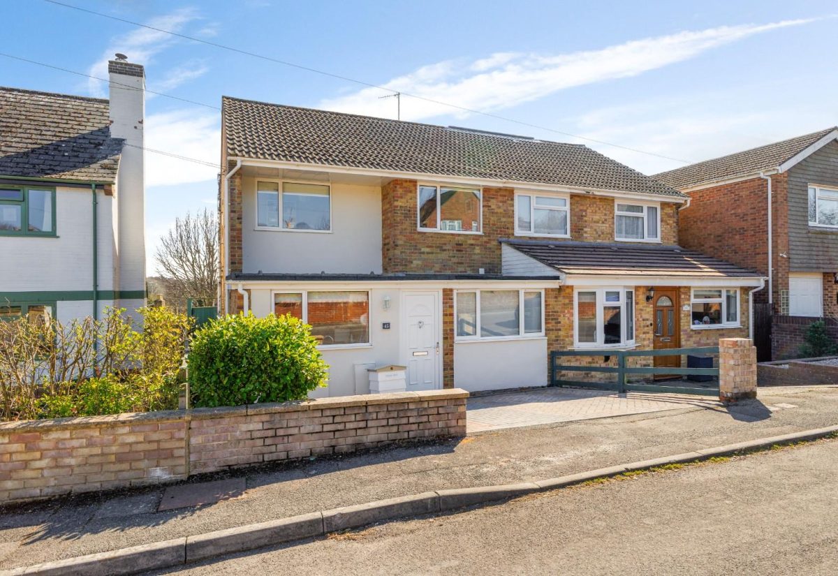 Victoria Road, Wilton, Salisbury