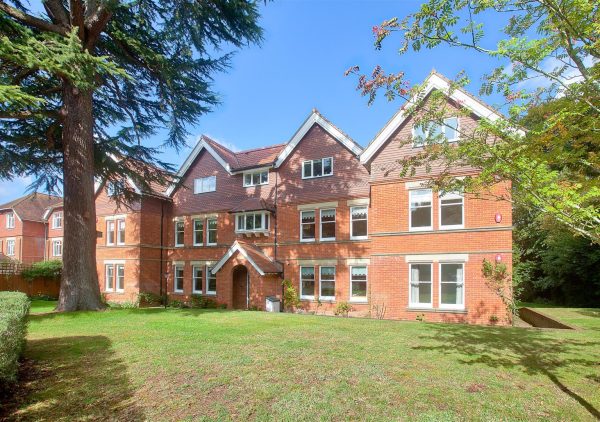 74 Harnham Road, Salisbury