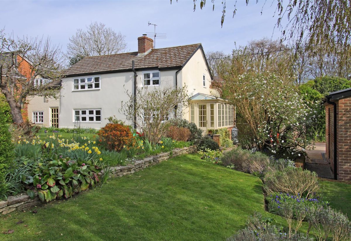 Chapel Lane, Grateley