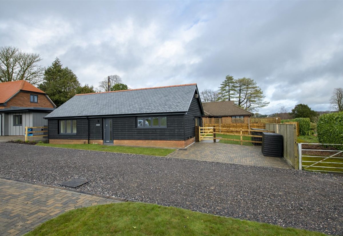 Back Drove The Street, West Winterslow, Salisbury