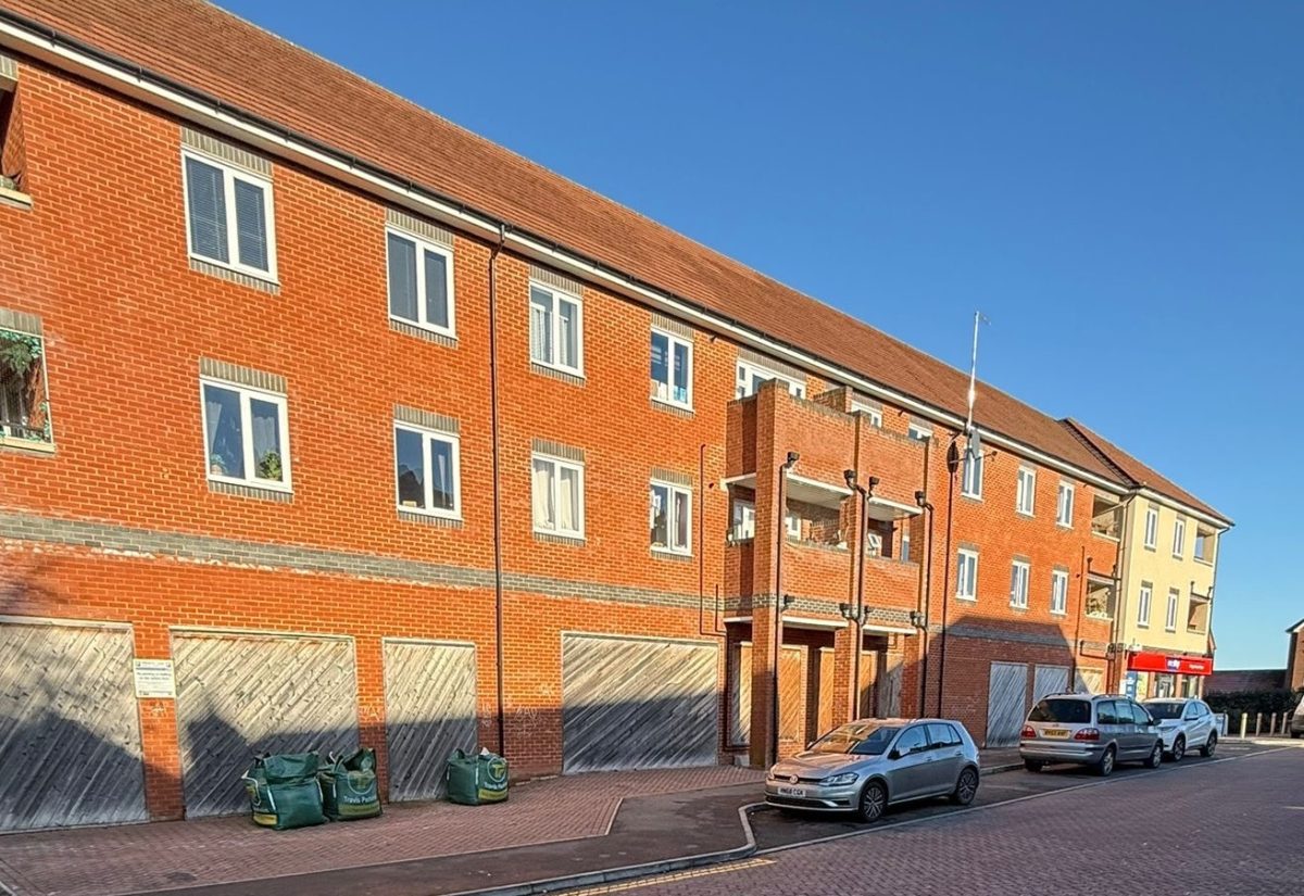 Units 2 & 3, Locksbridge Local Centre, Locksbridge Park, Picket Piece, Andover, Hampshire, SP11 6WJ