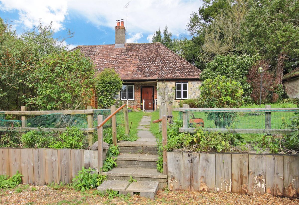 Coombe Bissett, Salisbury