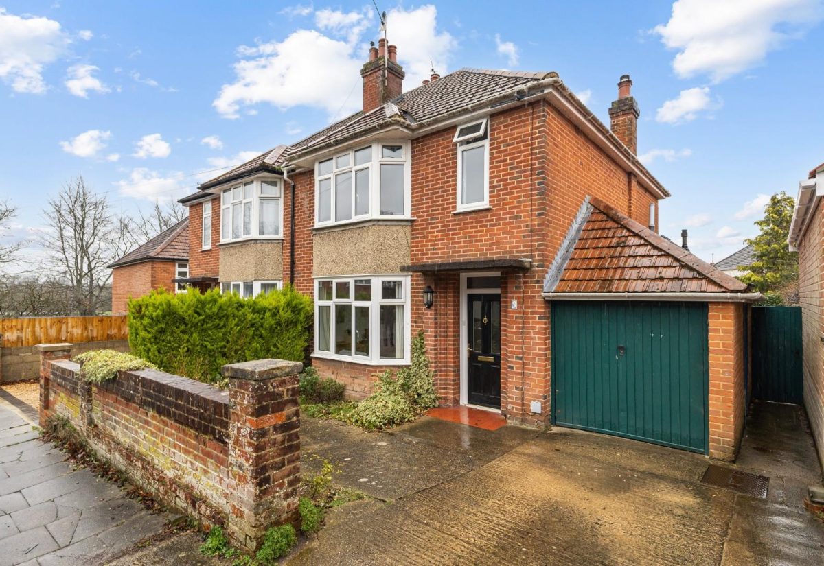 St. Clair Road, Salisbury