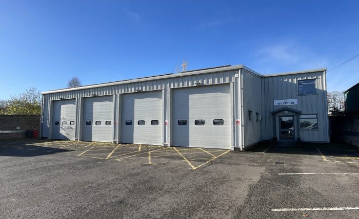 Workshop & Yard, Bunas Business Park, Lopcombe