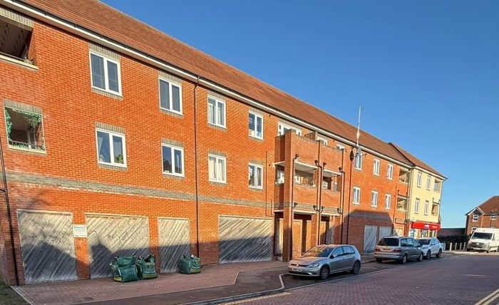Units 2 & 3, Locksbridge Local Centre, Picket Piece, Andover